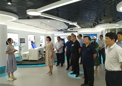 Liu Rongge, deputy director of the Standing Committee of Nanyang Municipal People's Congress, and his party visited Huibo Medical for investigation